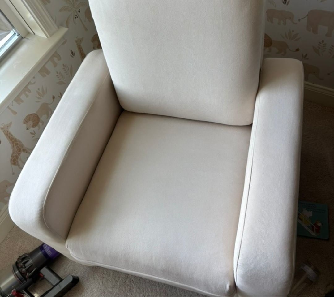Nursery chair cleaning after cleaning